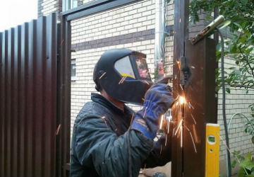 Сварка перегородок и заборов в Чусовой в октябре
