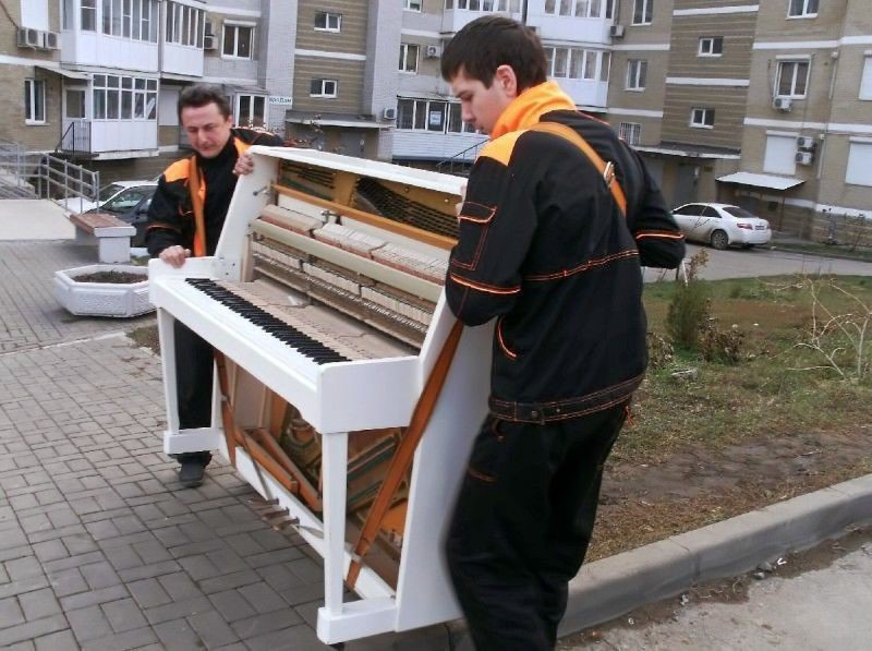 Перевозка пианино и рояля в Чусовой — цена от 836 руб., грузчики, упаковка — Мастер24